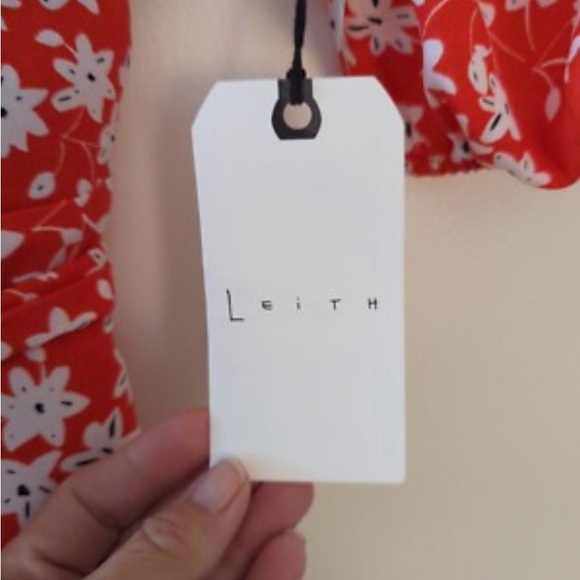 Red Poppy Valencia Floral Dress - Picture 3 of 5